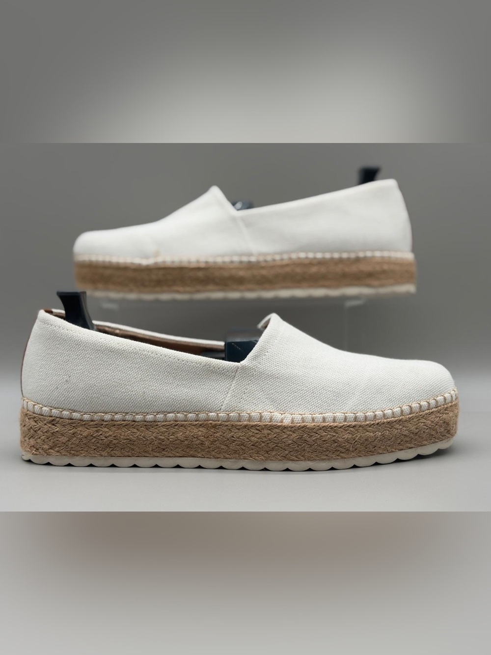 Dr. Scholl’s Sunray Classic White Canvas Espadrille Slip-On for Women, size 11US